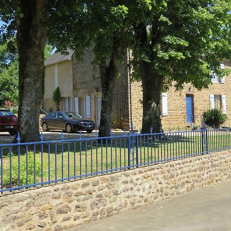 Les Quatre Saisons Acomodação com café da manhã Moitron-sur-Sarthe Exterior foto